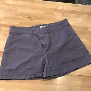 Grey Flat Front Shorts Sz 18